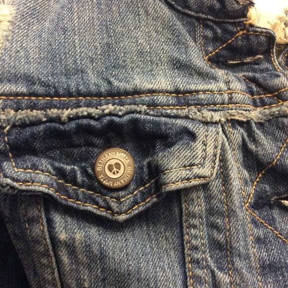 Bethany Mota cropped distressed jean jacket - Picture 4 of 12